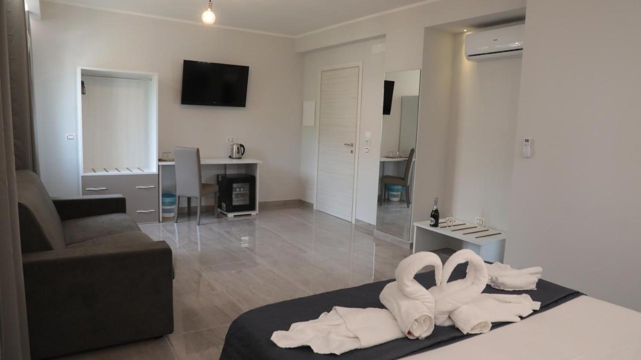 Blue Marine - Free Parking Hotel Tropea Buitenkant foto