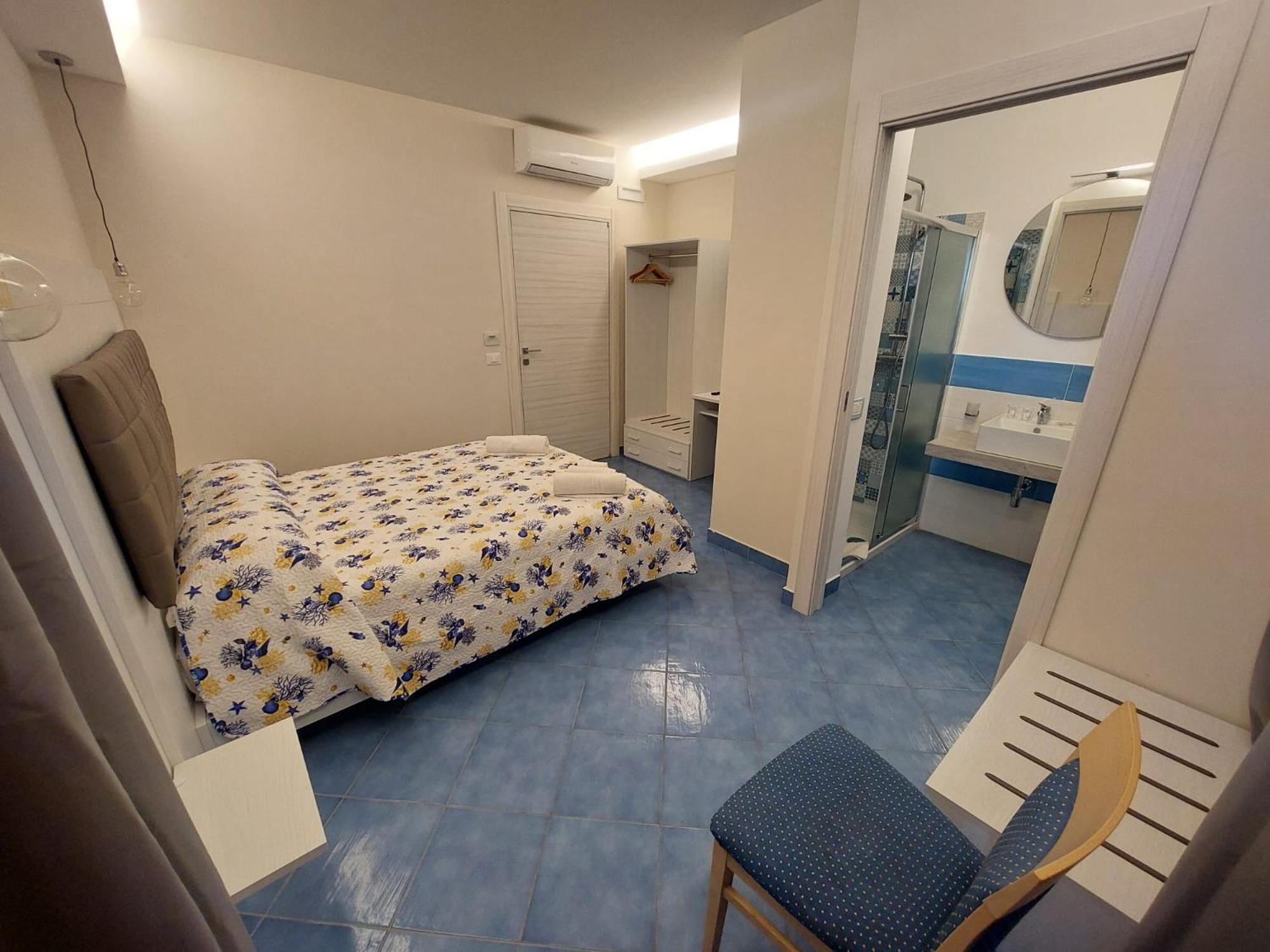 Blue Marine - Free Parking Hotel Tropea Buitenkant foto